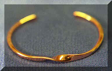 Twist style copper bracelet